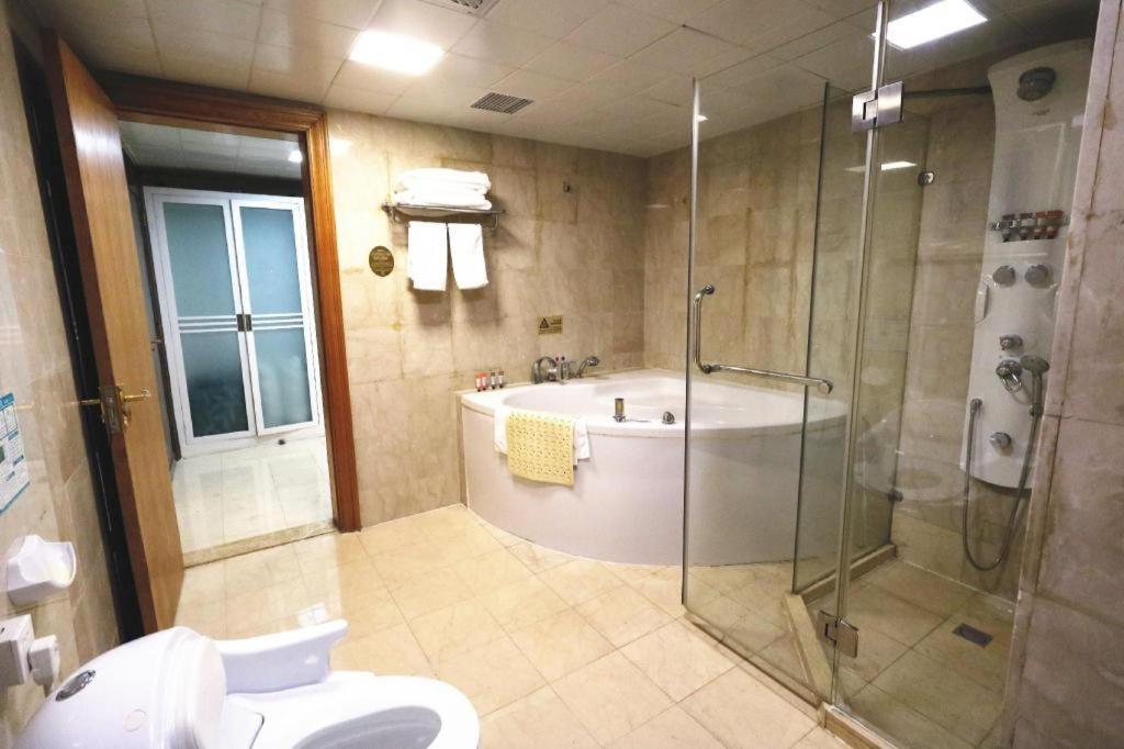 Qingdao Royal Garden Hotel Ngoại thất bức ảnh